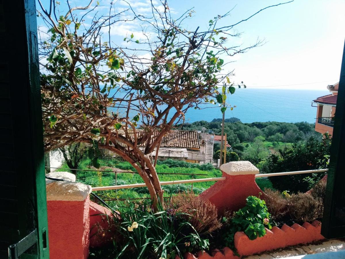 Traditional Panoramic Sea View House Lakones ภายนอก รูปภาพ
